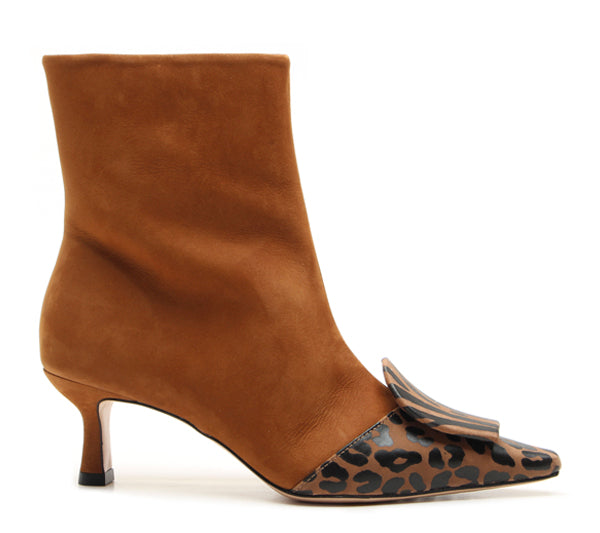 WILD & CHIC Vicenza conhaque ankle boot