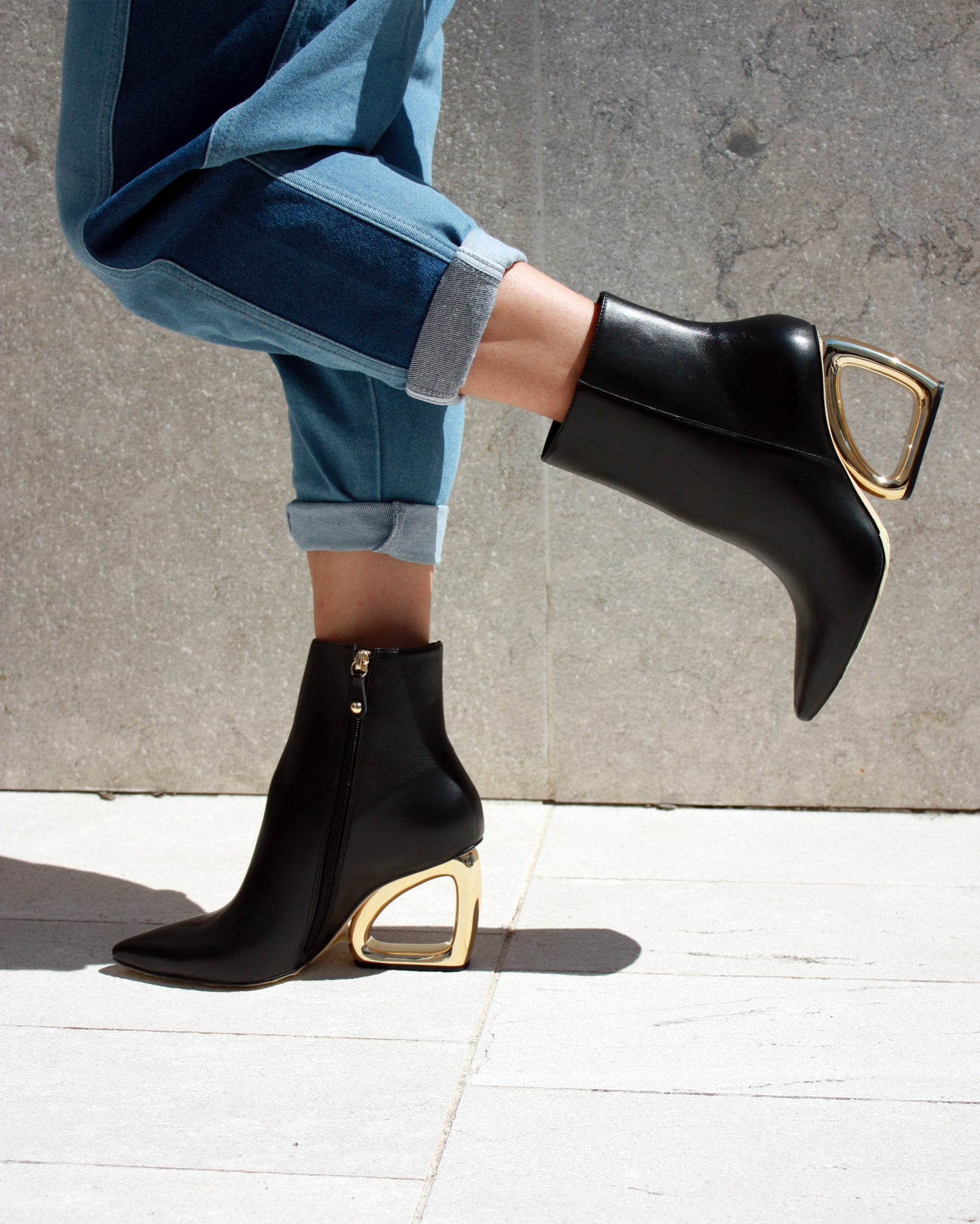 Black Miss Unique Ankle boot sculpture heel