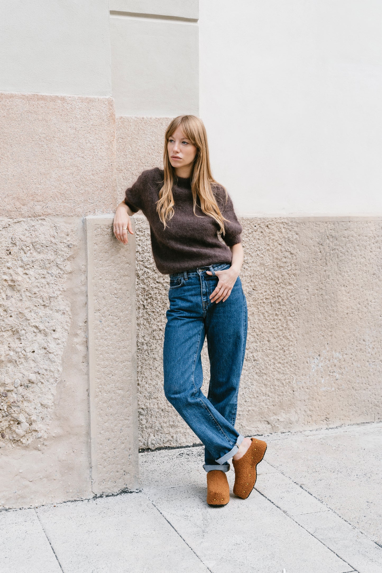 Carola in teddy cammello