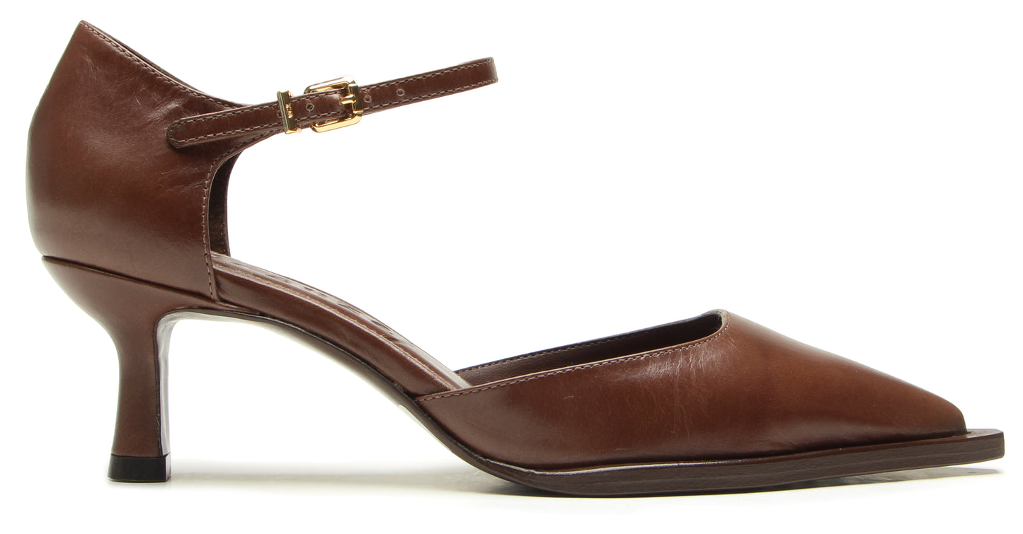 Brown Vicenza kitten heel shoe